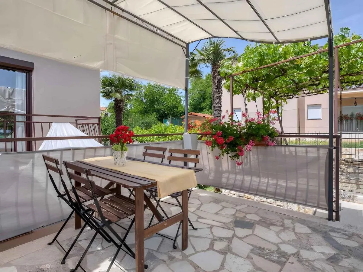 Apartments In Tar/Porec - Istrien 42546 Tar-Vabriga