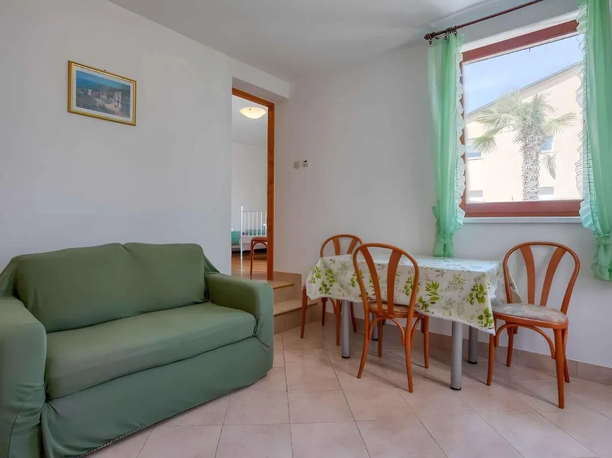 Apartments In Tar - Porec - Istrien 42546 Tar-Vabriga 0*,  Croacia