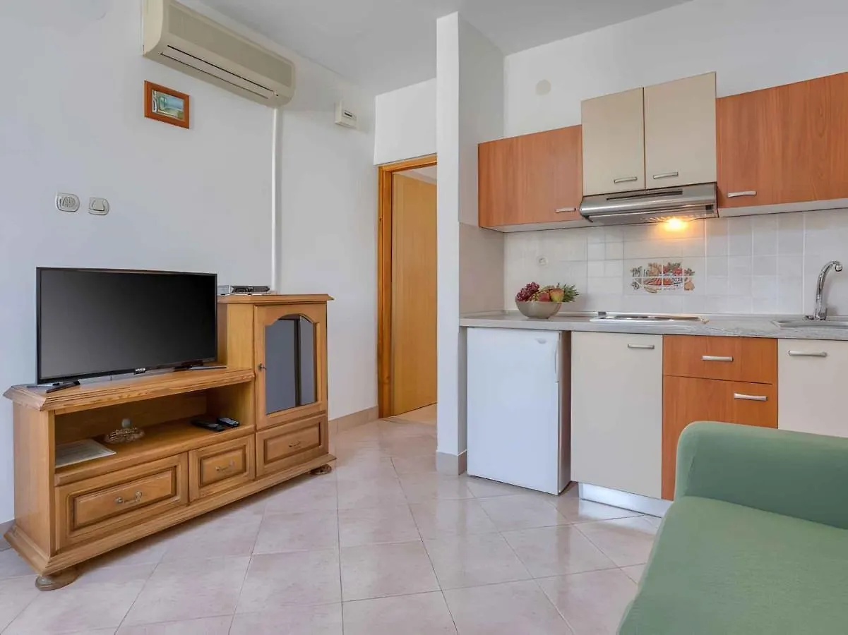 Apartments In Tar/Porec - Istrien 42546 Tar-Vabriga Croatia