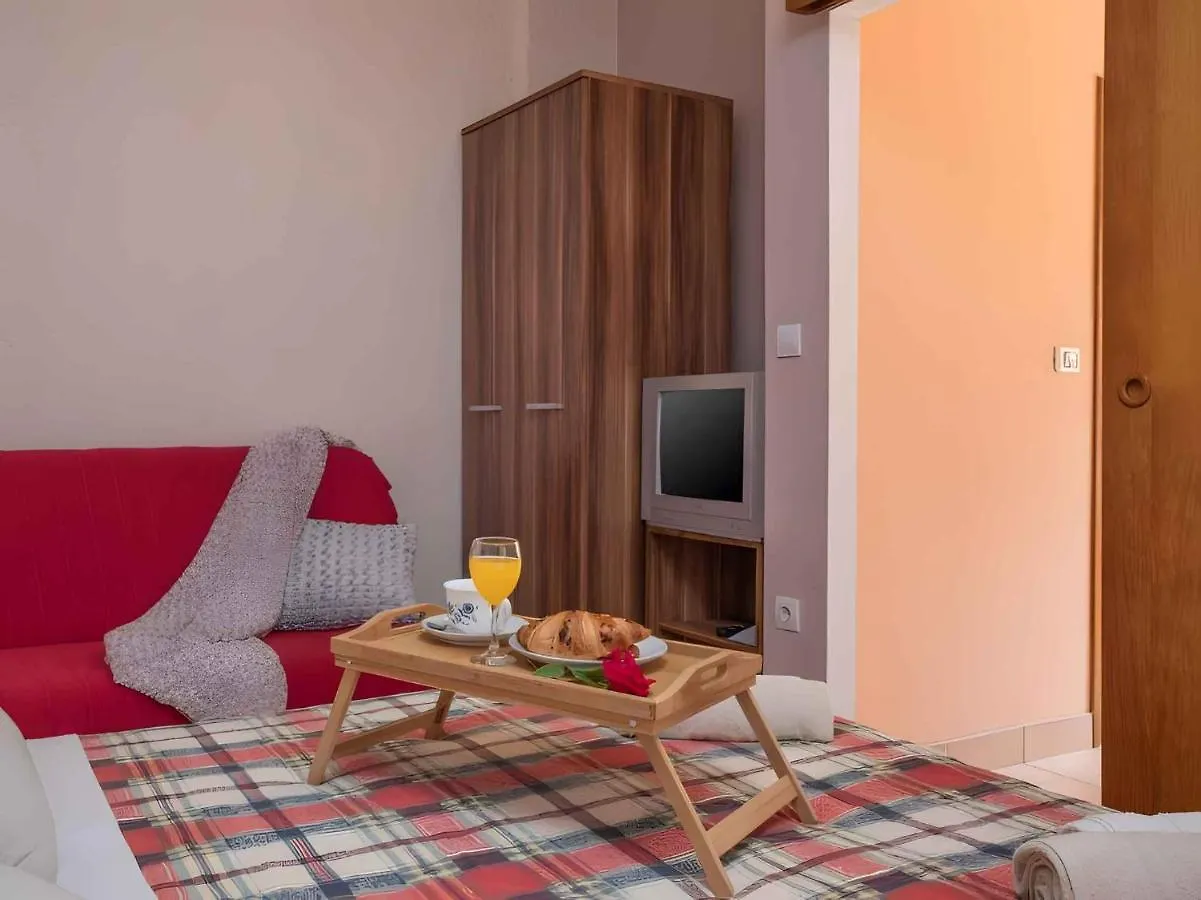 Apartments In Tar/Porec - Istrien 42546 Tar-Vabriga 0*,  Croatia