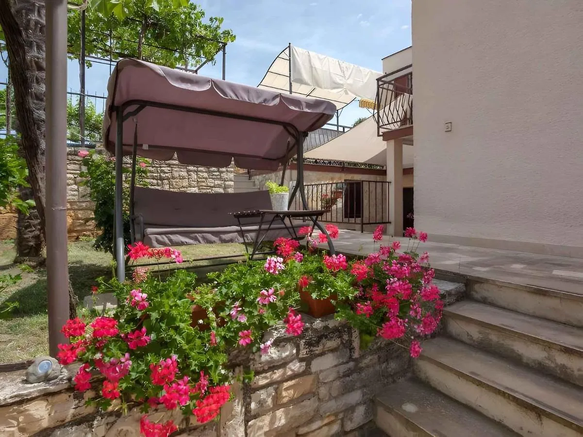 Apartments In Tar/Porec - Istrien 42546 Tar-Vabriga