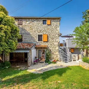  Apartman Li
